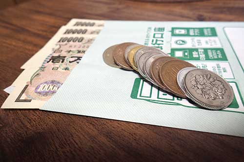 お金